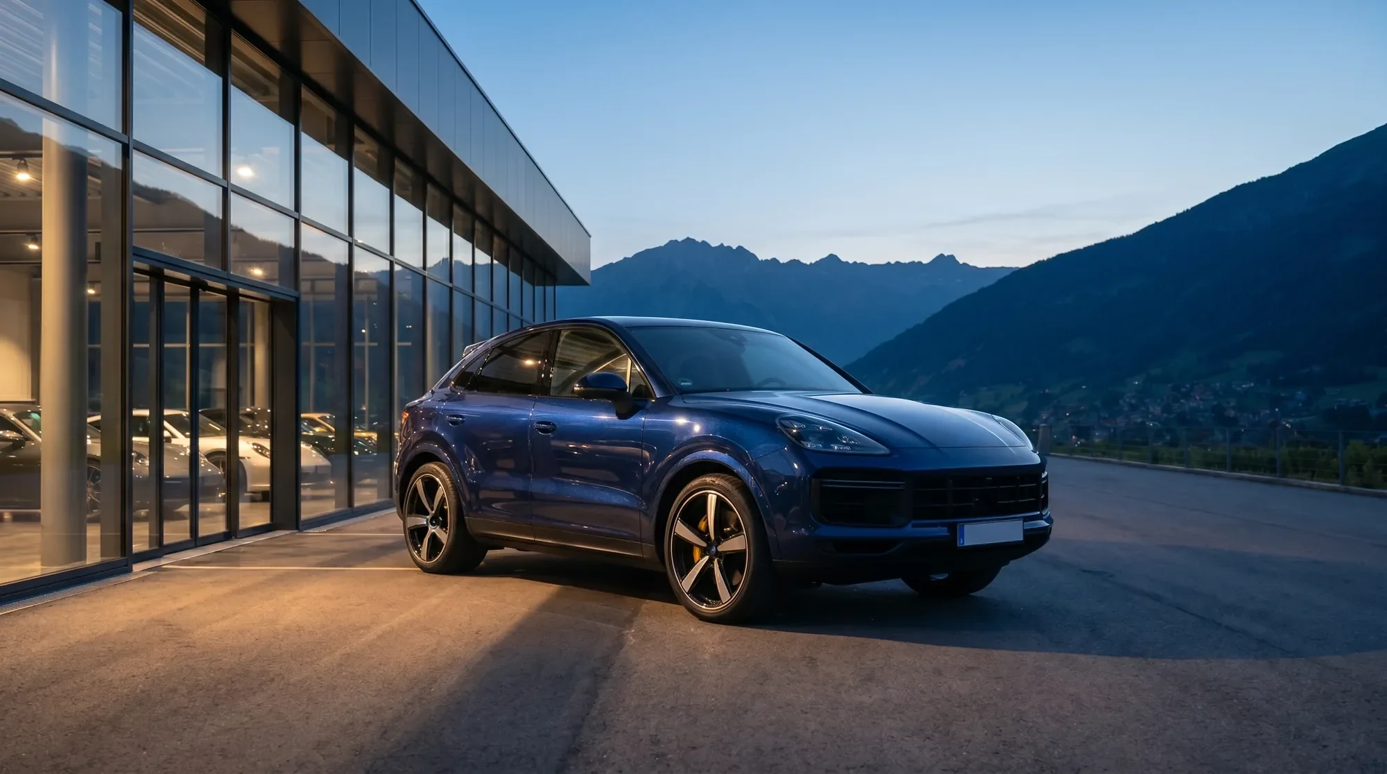 Aldera Ordan Coupé SP, Blu Lagorai Metallizzato — nel piazzale del salone, luce d’alba